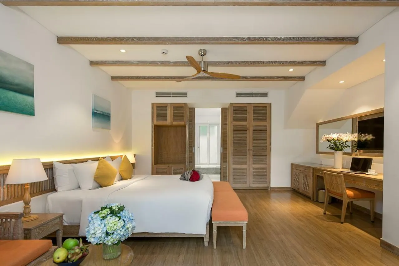 Risemount Premier Resort Da Nang 5*,
